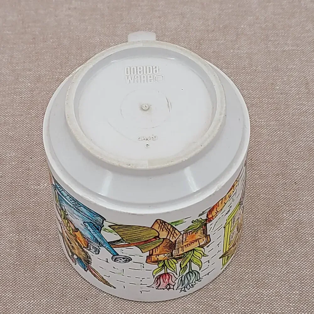 Vintage Oneida Ware Peter Rabbit Children Melmac Plastic Melamine Cup 1970’s
